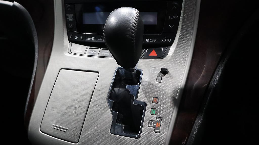 2012 Toyota Vellfire 24Z image 340675