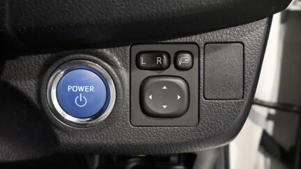 2017 Toyota Vitz Hybrid F Model image 344294