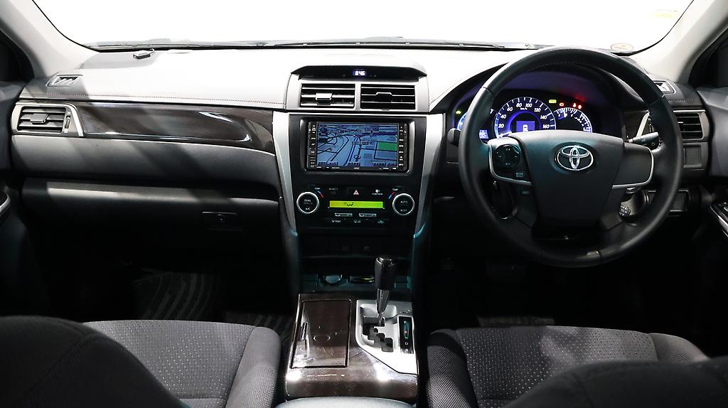2013 Toyota Camry G-Package image 343135