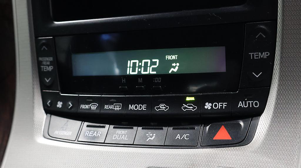 2012 Toyota Vellfire 24Z image 340674