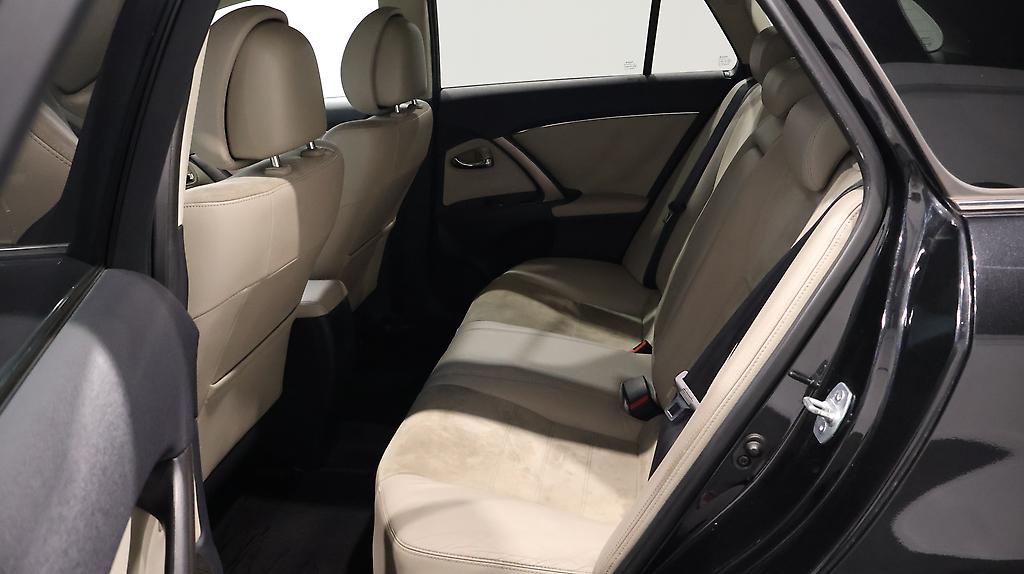 2013 Toyota Avensis Wagon Li image 345843