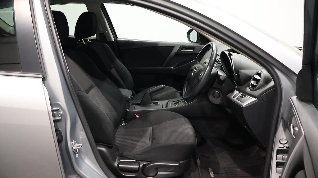 2012 Mazda Axela 20C Skyactive image 343370