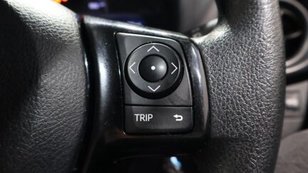 2017 Toyota Vitz Hybrid + Reverse Camera image 345557