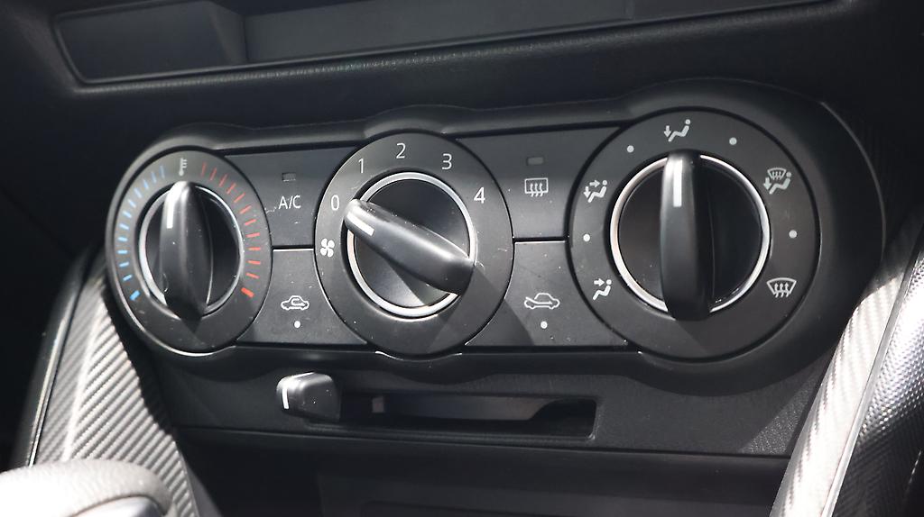 2015 Mazda Demio 13S + Push Start + Reverse Camera image 341138