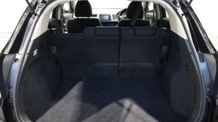 2014 Honda Vezel X Hybrid with Cruise Control, Smart Key and Reverse Camera image 345171
