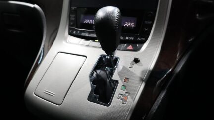 2012 Toyota Vellfire 2.4Z image 344635