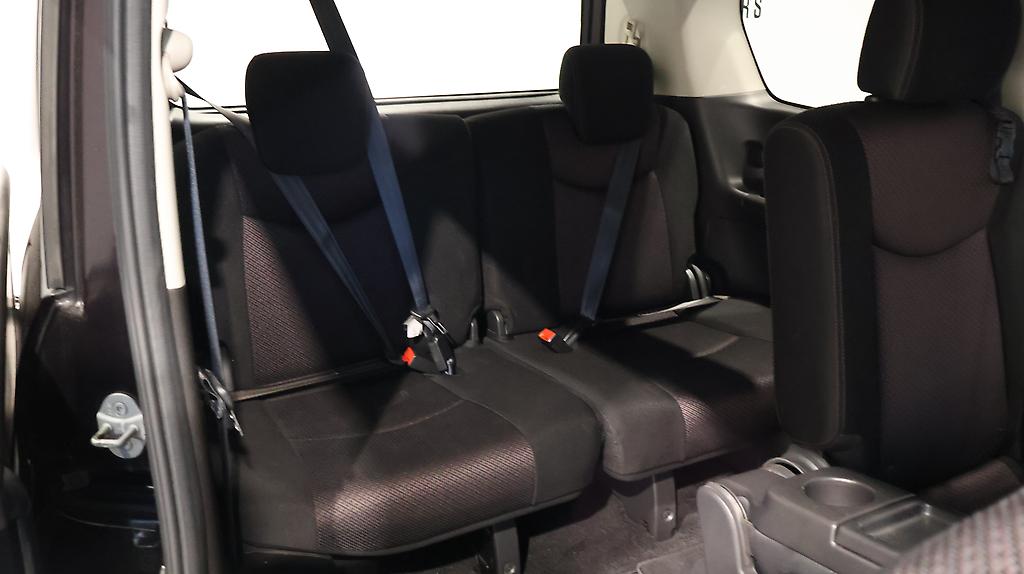 2013 Nissan Serena Highway Star S Hybrid image 346132