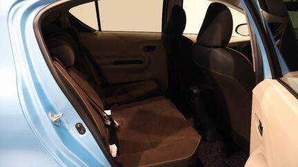 2013 Toyota Aqua G Model with Alloys and Very Low KMs image 341001