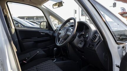 2008 Suzuki Sx4 FWD Low kms image 340873