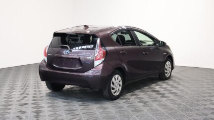 2015 Toyota Aqua G Model + Reverse Camera image 344710