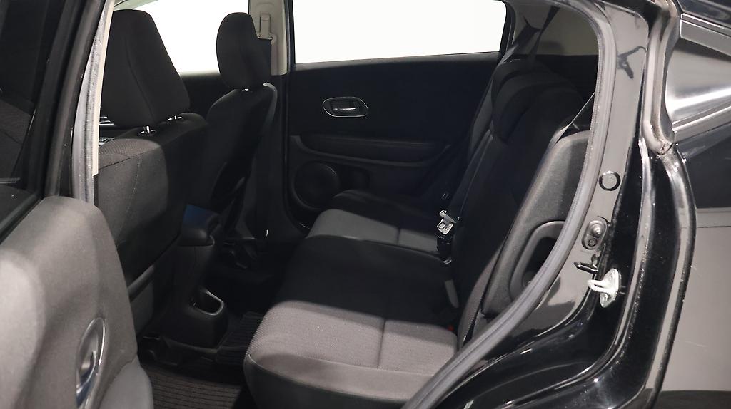 2014 Honda Vezel X Hybrid with Cruise Control, Smart Key and Reverse Camera image 345173