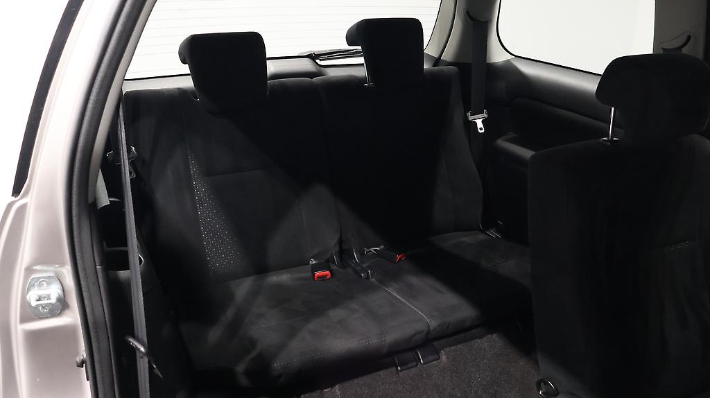 2007 Toyota Wish 7 Seater image 344111