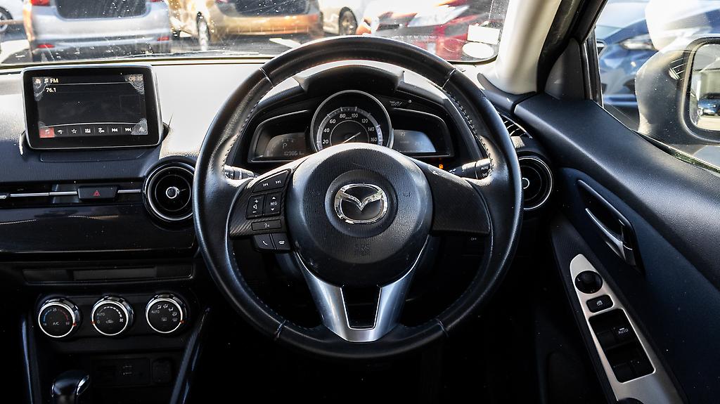 2015 Mazda Demio 13S 6AT Push start image 345679