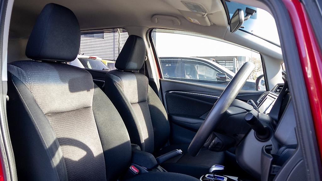 2015 Honda Fit Hybrid F Spec Hybrid image 341047