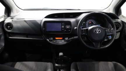 2017 Toyota Vitz Hybrid F Model image 344525
