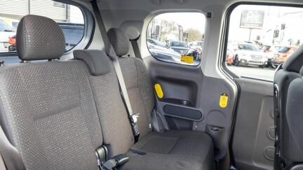2013 Toyota Spade F model, push start image 342317