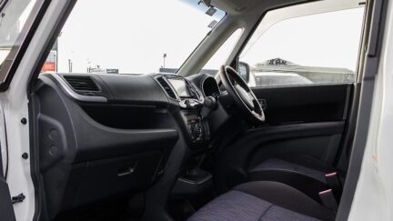 2015 Suzuki Solio Push Start , Dual power slide door image 345941