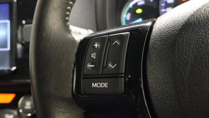 2017 Toyota Vitz Hybrid Jewela image 341748
