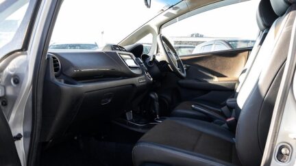 2012 Honda Fit Shuttle 15x  Half leather keyless image 342475