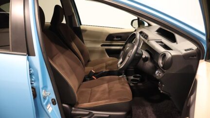 2013 Toyota Aqua G Model with Alloys and Very Low KMs image 341002