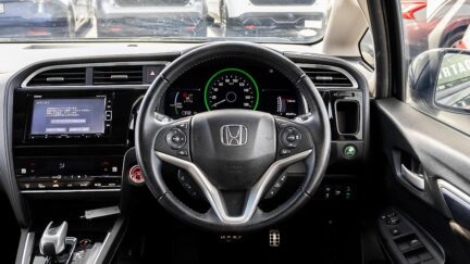 2019 Honda Shuttle Hybrid Z Half leather trim image 342284