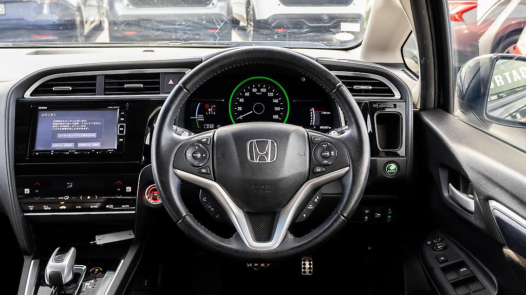 2019 Honda Shuttle Hybrid Z Half leather trim image 342284