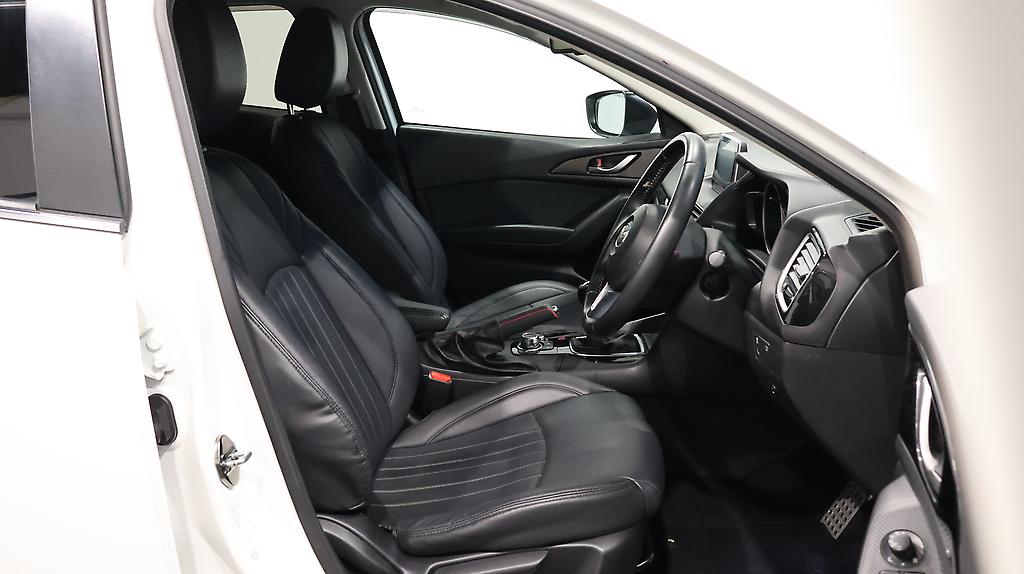 2016 Mazda Axela Sports 15S – 6sp Manual image 340803