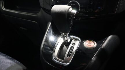 2013 Nissan Serena Highway Star S Hybrid image 346139