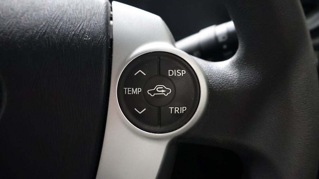 2013 Toyota Aqua S Model + Reverse Camera image 344318