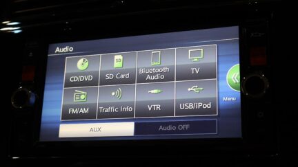 2015 Nissan Serena Hybrid Highway Star V Selection Facelift image 340895