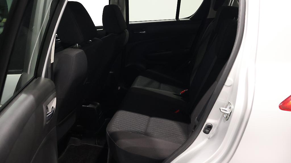 2014 Suzuki Swift XG Model image 344585
