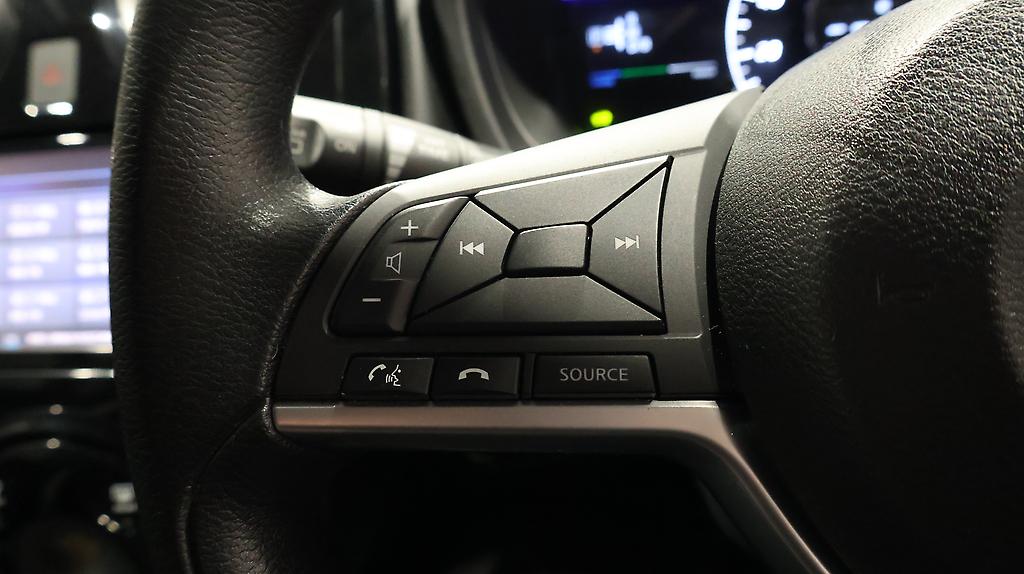 2017 Nissan Note E Power X image 344873