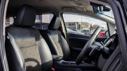 2019 Honda Shuttle Hybrid Z Half leather trim image 342280