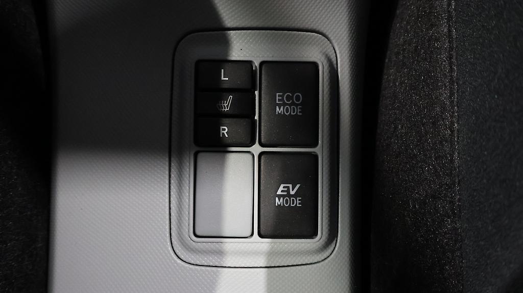 2012 Toyota Aqua S Model, Push Start image 343544