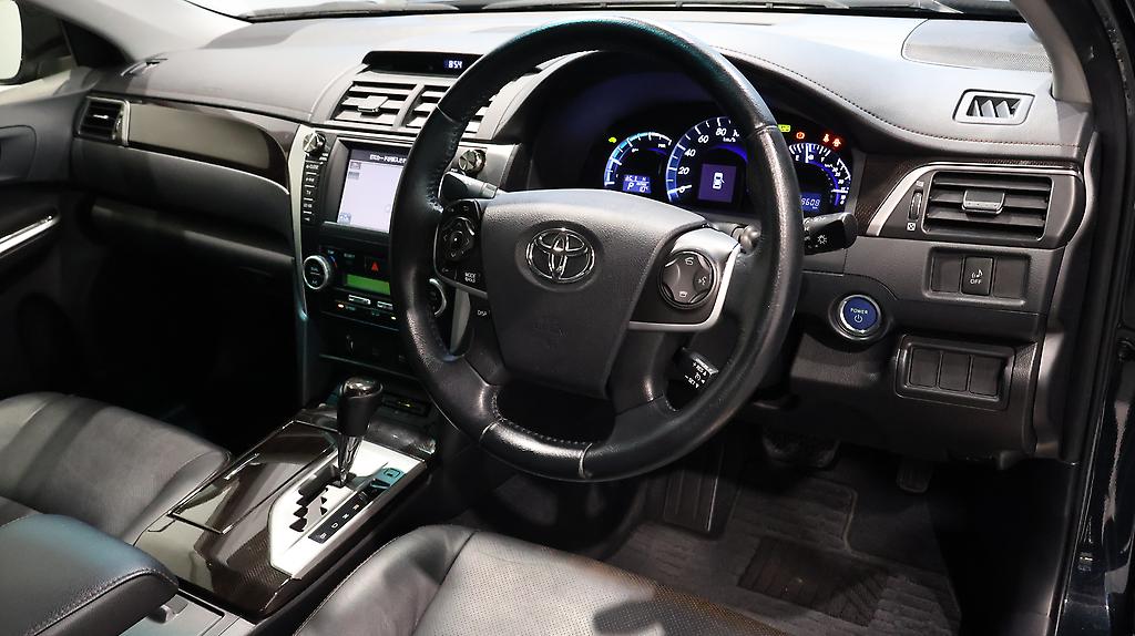 2012 Toyota Camry Leather Package image 342725