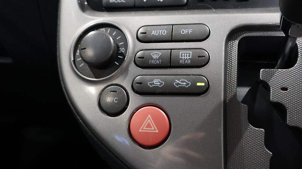 2005 Toyota Wish image 343762
