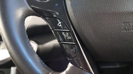 2013 Honda Accord Hybrid EX – Cruise Control and Reverse Camera image 345294
