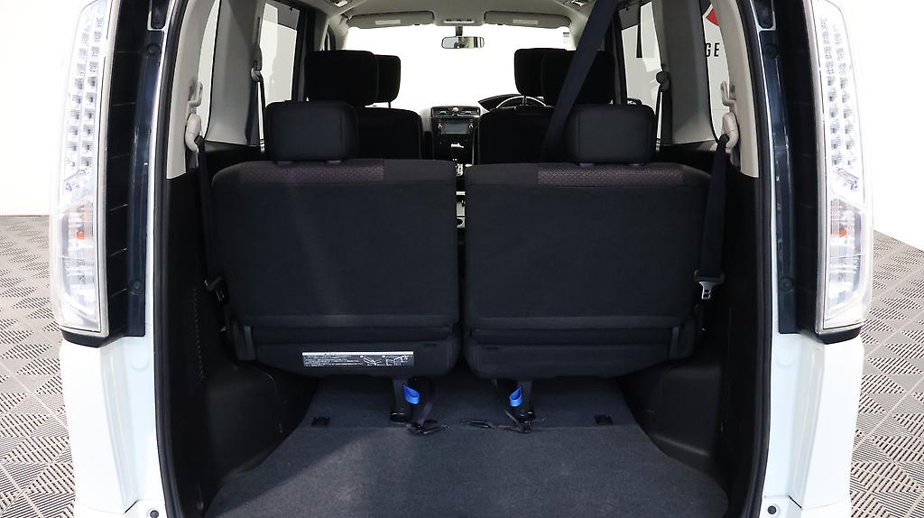 2013 Nissan Serena Highway Star S-Hybrid L Selection image 342126