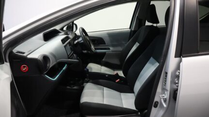 2013 Toyota Aqua Hybrid S image 344500
