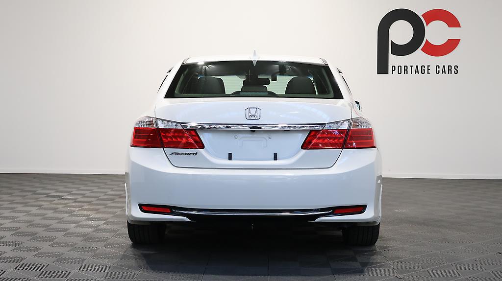 2013 Honda Accord Hybrid LX Leather Package image 340842