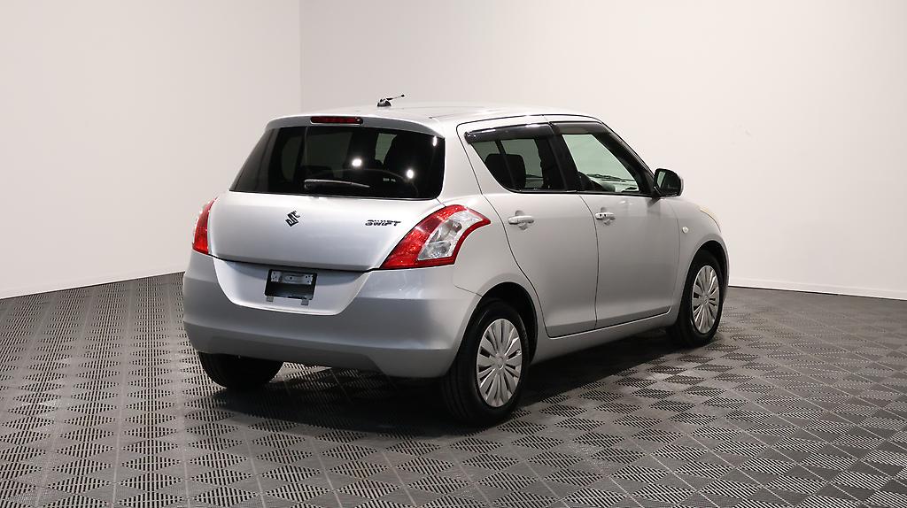 2014 Suzuki Swift XG Model image 344581