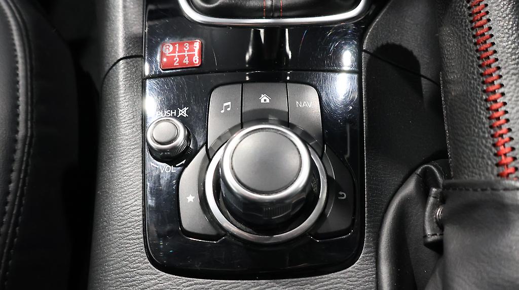 2016 Mazda Axela Sports 15S – 6sp Manual image 340810