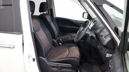 2014 Nissan Serena image 342613
