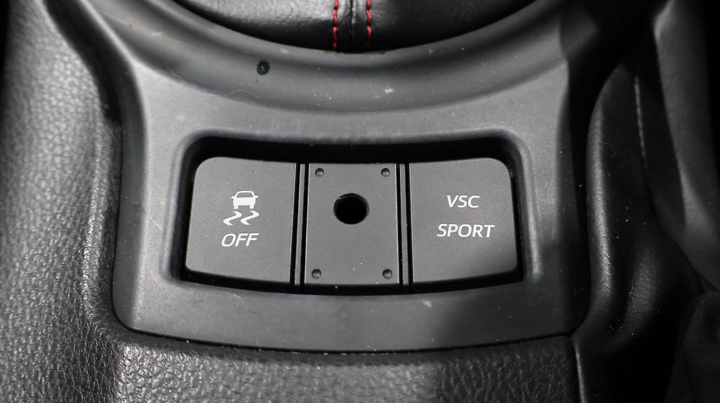 2012 Toyota 86 G – 6sp Manual image 344137