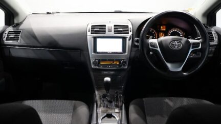 2012 Toyota Avensis Xi great look and Low KMs image 344196