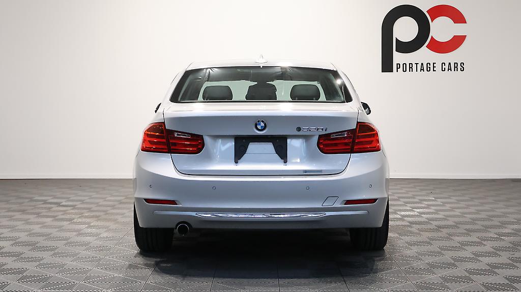 2013 BMW 320i 320i Luxury image 344477