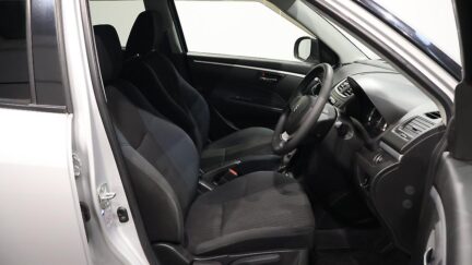 2014 Suzuki Swift XG Model image 344587