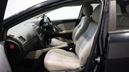 2012 Toyota Avensis Wagon Li image 341087