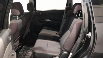 2005 Toyota Wish image 343754