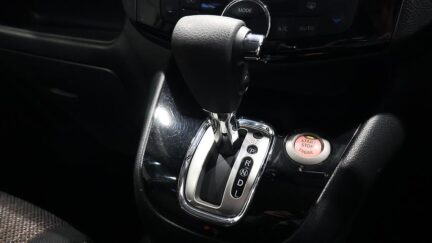 2015 Nissan Serena Hybrid Highway Star V Selection Facelift image 340898
